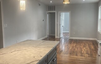 3 beds, 1 bath, 1,000 sqft, $3,100, Unit 2