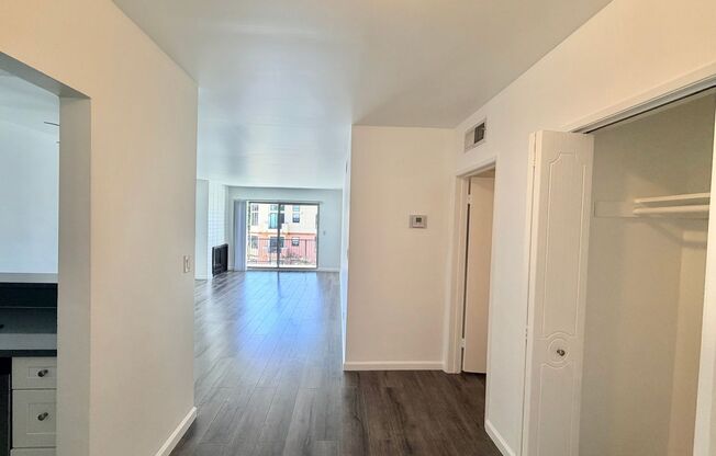 1 bed, 1 bath, 800 sqft, $2,200, Unit 109