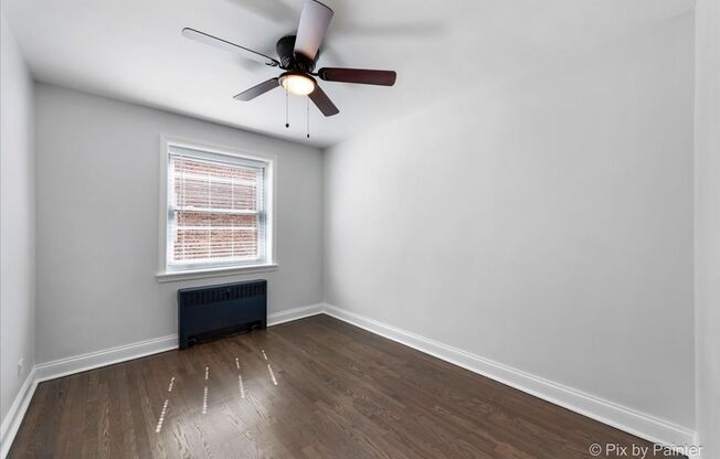 3 beds, 1 bath, 950 sqft, $2,125, Unit 2715-2