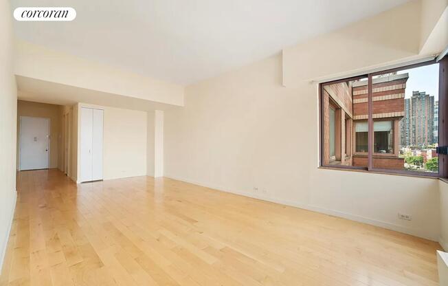 1 bed, 2 baths, 805 sqft, $4,500, Unit 6K