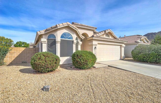 READY TO VIEW NOW! Beautiful 4 Bedroom 2 Bath Home in Phoenix!
