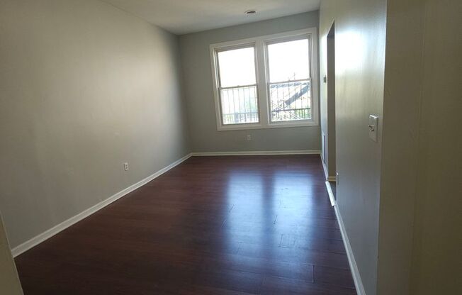 3434 W 21 ST