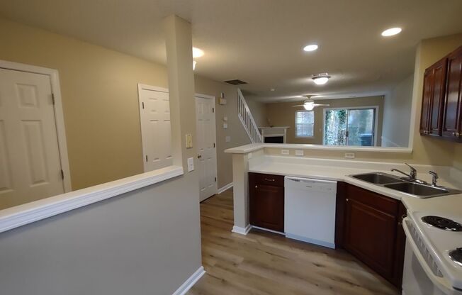 Pristine, move in ready Townhome located in the Holly Ridge Complex!