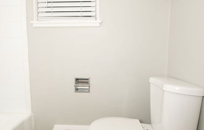 1 bed, 1 bath, 700 sqft, $1,450, Unit 20