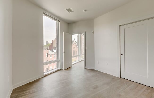 2 beds, 2 baths, 1,000 sqft, $2,199, Unit 402