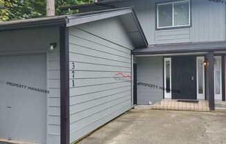 STATUS: AVAILABLE  | R320 | $1895