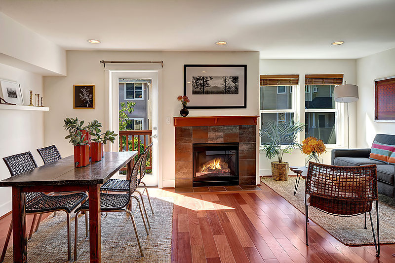 Gorgeous Townhouse in Green-Lake Community