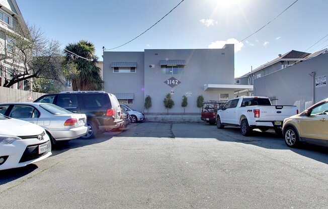 1 bed, 1 bath, 775 sqft, $1,994, Unit 3142 APT. 09