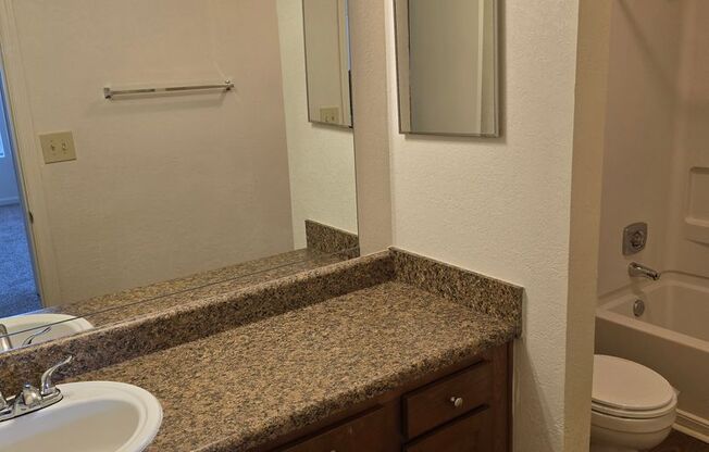 1 bed, 1 bath, 709 sqft, $830, Unit PG 0333