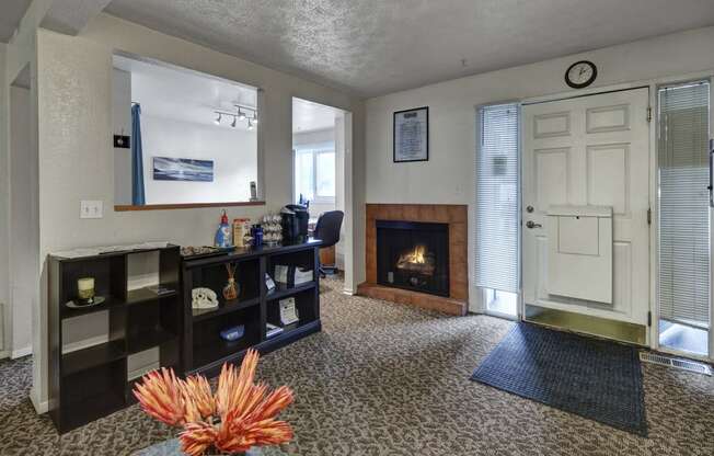 Russian Jack Apartments - Living Room