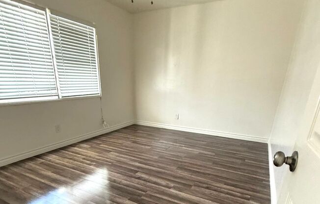 2 beds, 1 bath, $2,250, Unit 3