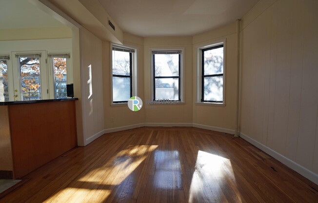 1137 COMMONWEALTH AVE