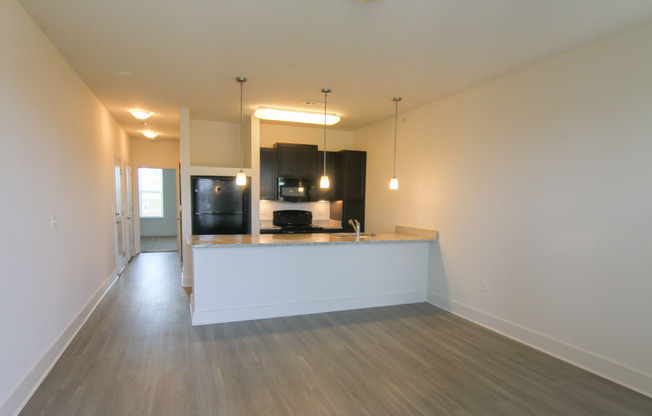 1 bed, 1 bath, 826 sqft, $1,349