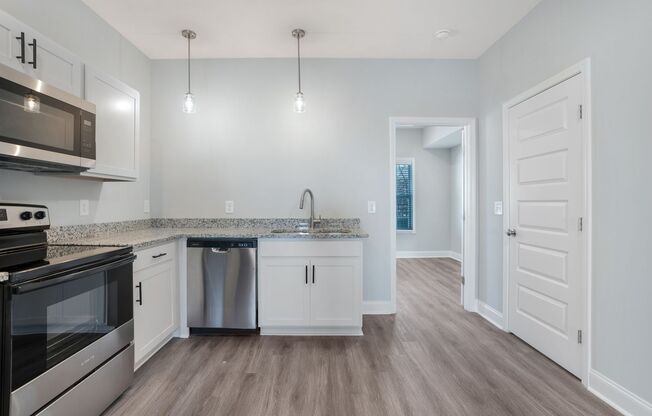 2 beds, 2.5 baths, 1,300 sqft, $1,400, Unit 35