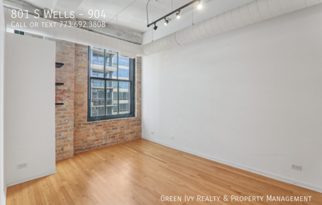801 South Wells Street