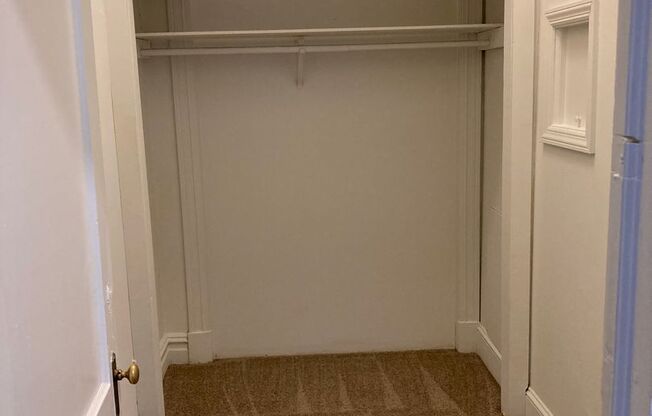 2 beds, 2 baths, 1,000 sqft, $1,599, Unit 44-2
