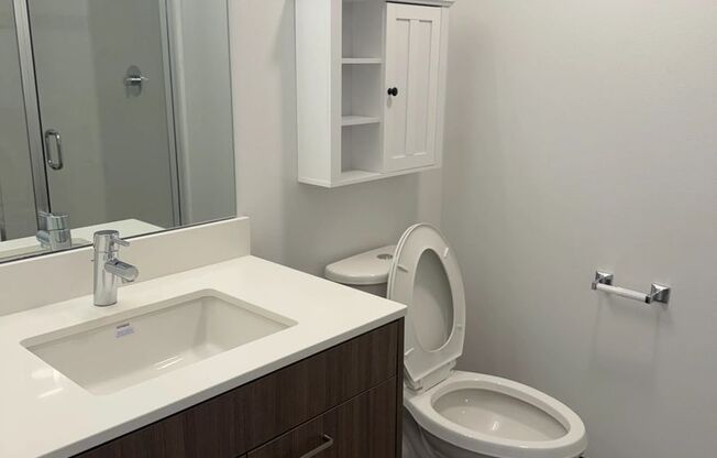 2 beds, 2 baths, 784 sqft, $2,740, Unit 302