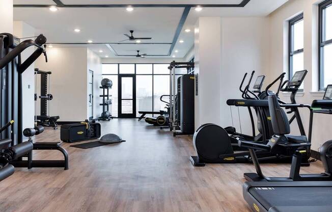 Head up to the 5th floor to get active with cardio machines, free weights, and more in our 24-hour club-inspired fitness studio.