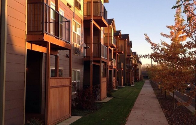 2 beds, 2 baths, 952 sqft, $1,725, Unit 203-C