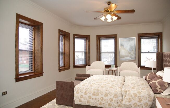 553 W. Oakdale