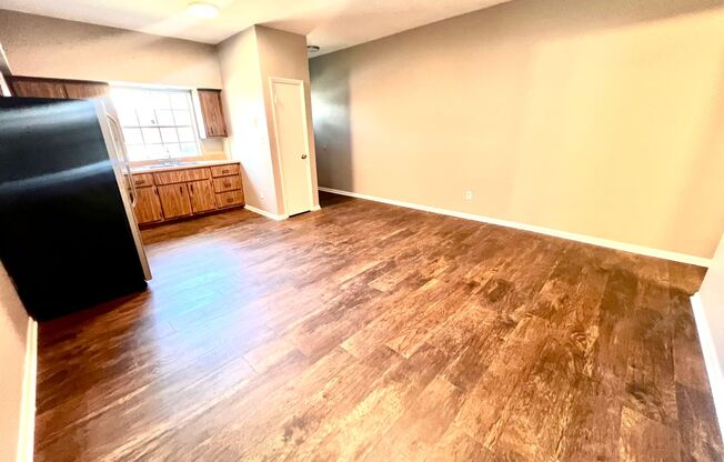 542 5th Avenue (Full Service)