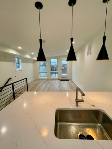 1110 6 ST NW
