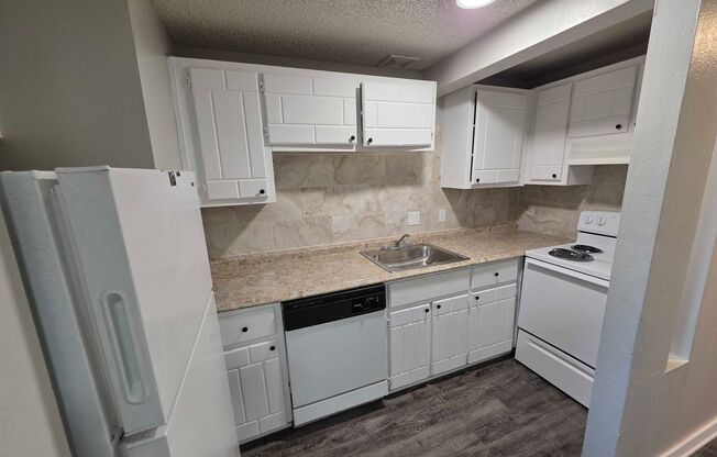 2020 Jerry Murphy Road | Pueblo, CO 81001 - Sunstone Apartments