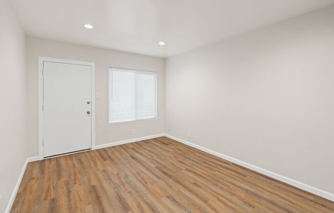 Las Palmas Apartments