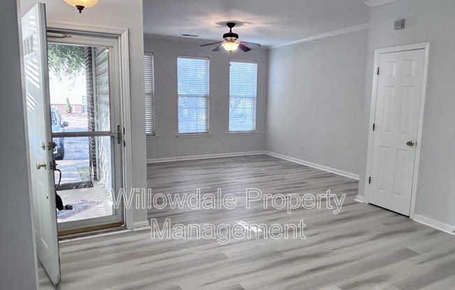 4760 BLACK MTN PATH