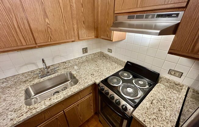 Studio, 1 bath, 450 sqft, $1,645, Unit 531-306