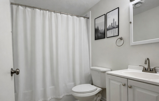1 bed, 1 bath, $895, Unit 5469-38