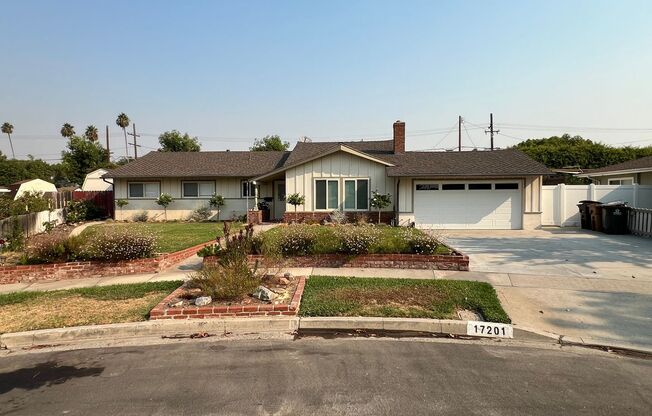 Lovely Single Story 4 Bed 2 Bath Ranch Home in Yorba Linda