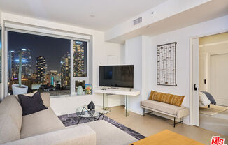 1 bed, 1 bath, 840 sqft, $3,300, Unit 1908