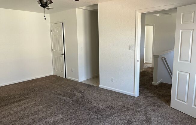 3 beds, 2 baths, $2,200, Unit 5825