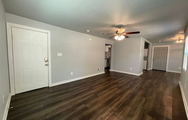 2 beds, 1 bath, $1,695