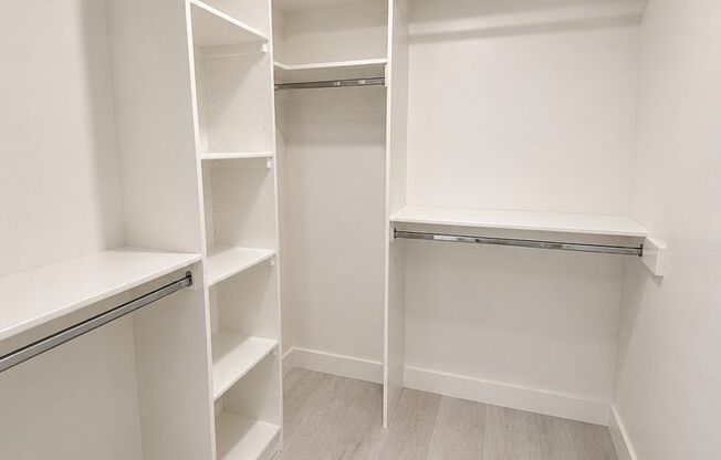 1 bed, 1 bath, 581 sqft, $2,695, Unit T209