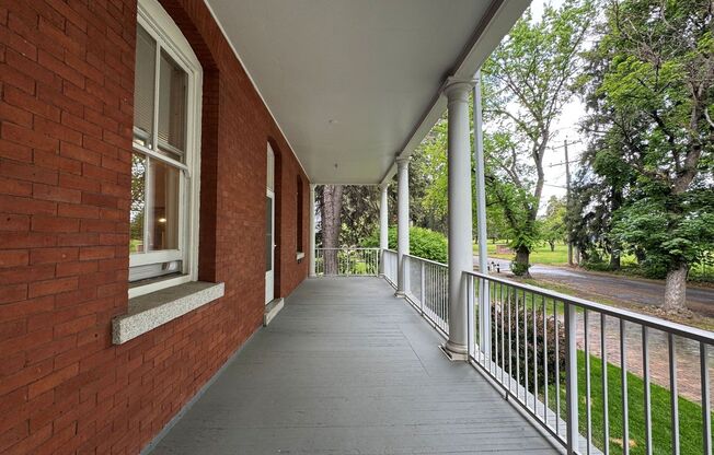 2 beds, 1 bath, 770 sqft, $1,450, Unit 1121