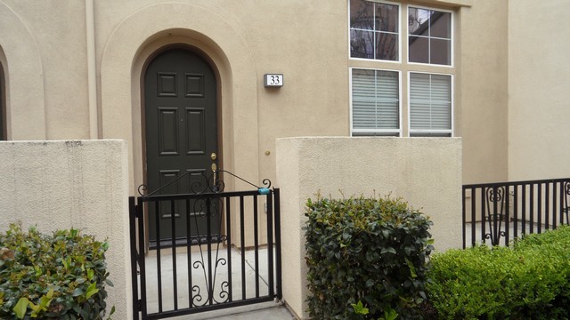 Highly Upgraded 3BR 2.5BA Townhouse In Gated Community Of Northpark Irvine