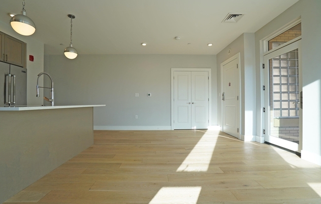 2 beds, 2 baths, 1,063 sqft, $4,000, Unit 303