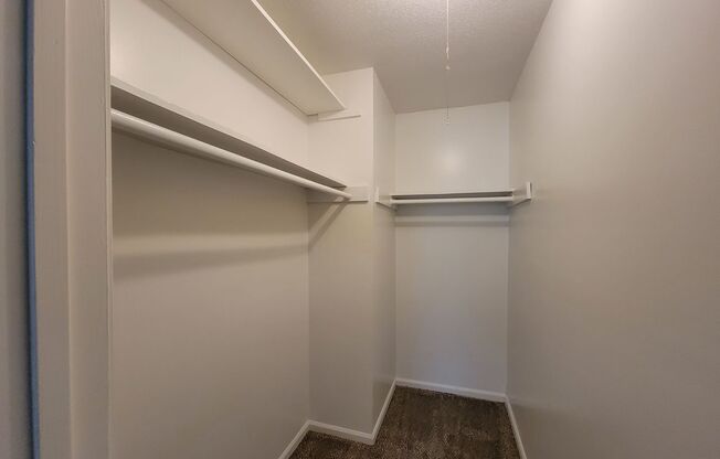 1 bed, 1 bath, 750 sqft, $1,192, Unit 126202