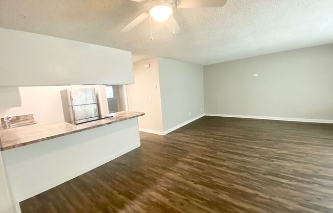 2 beds, 2 baths, 900 sqft, $2,395, Unit 19