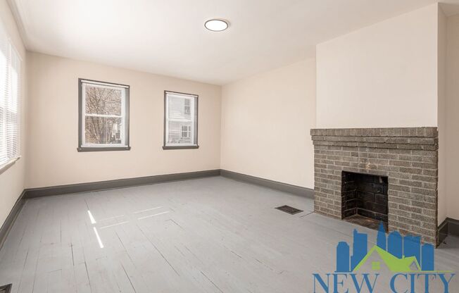 2 beds, 1 bath, $1,289