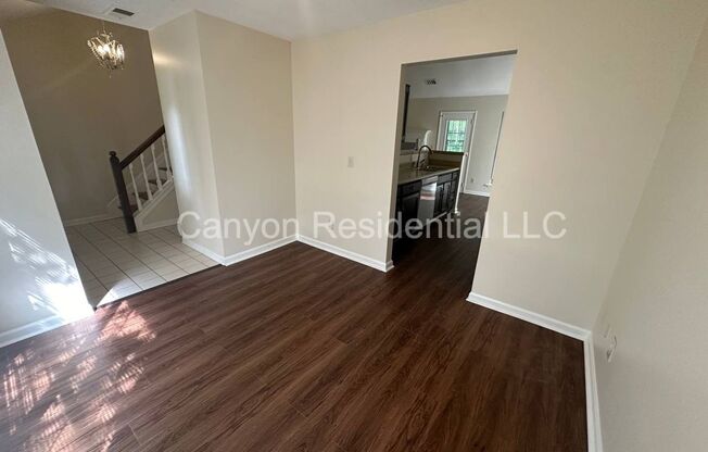 3 beds, 2.5 baths, $1,900