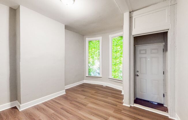 Spacious 2-Bedroom, 1- Bathroom home with Modern Amenities Near Downtown Baltimore