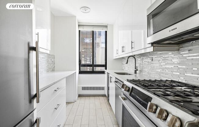 2 beds, 2 baths, $8,750, Unit 12D
