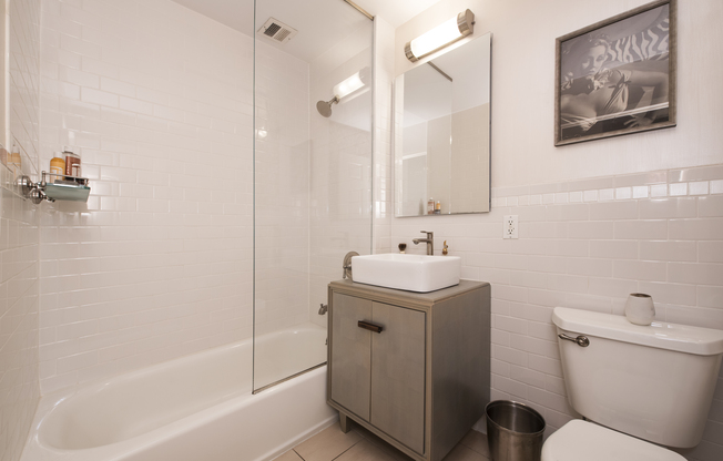 247 W 115 ST
