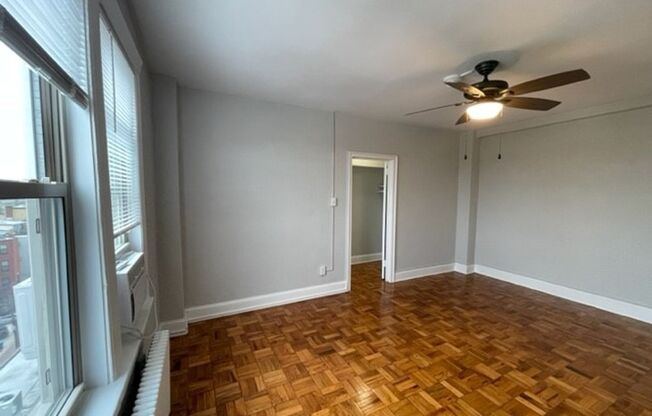 Studio, 1 bath, 340 sqft, $1,771, Unit 505