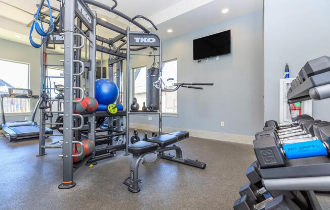 STATE-OF-THE-ART FITNESS CENTER