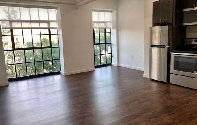 1 bed, 1 bath, 437 sqft, $1,625, Unit 301