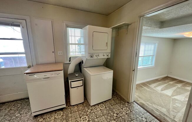 2 beds, 2 baths, $1,650